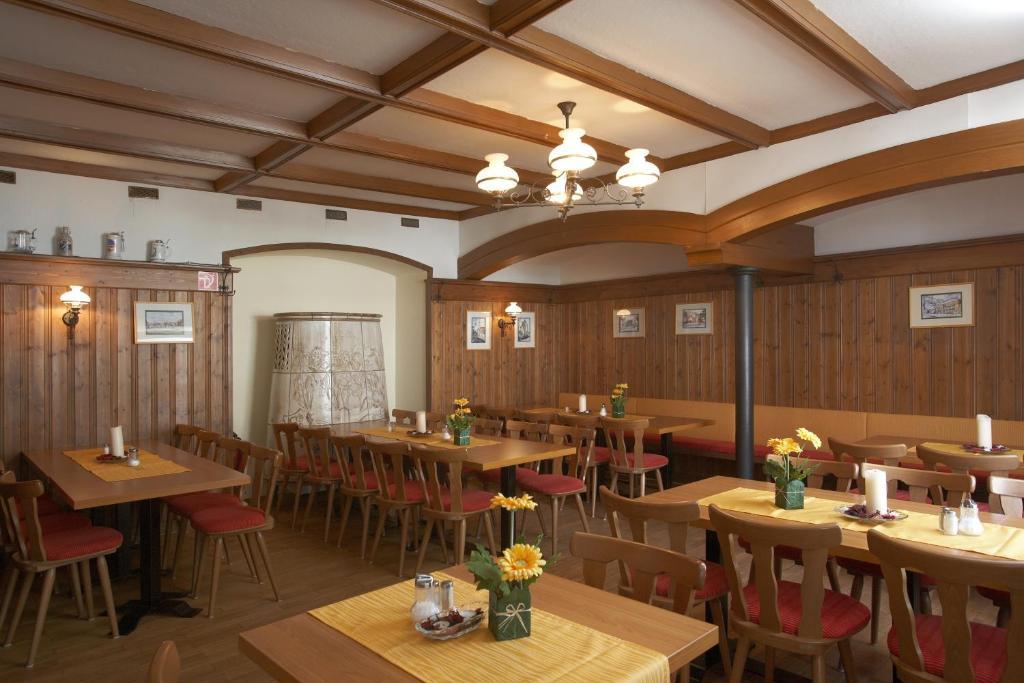Altstadt-Hotel Zieglerbraeu Дахау Экстерьер фото